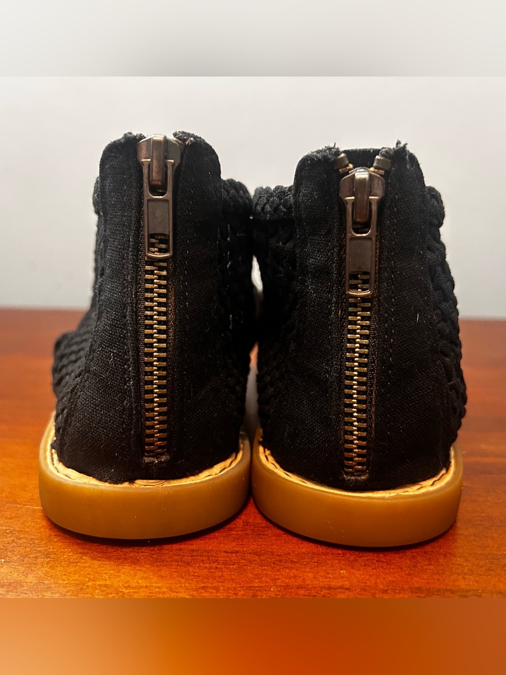 Born Iwa Mac Leather Sandal in Black size 9 - Picture 8 of 14